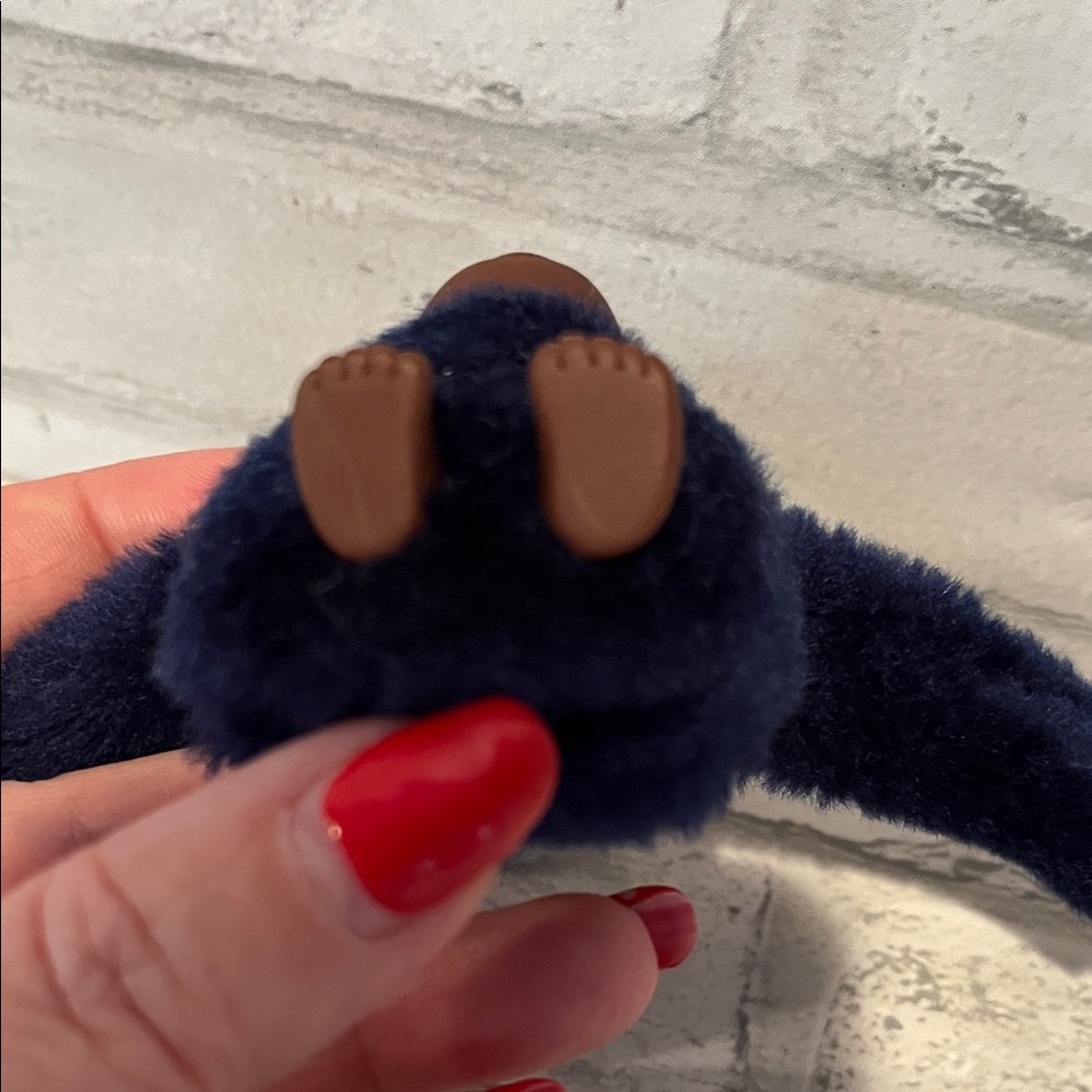 Kipling Plush blue Gorilla Keychain Toy came with purse charm monkey - Picture 4 of 6